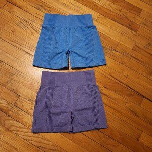 2 sport shorts AHLW Size S